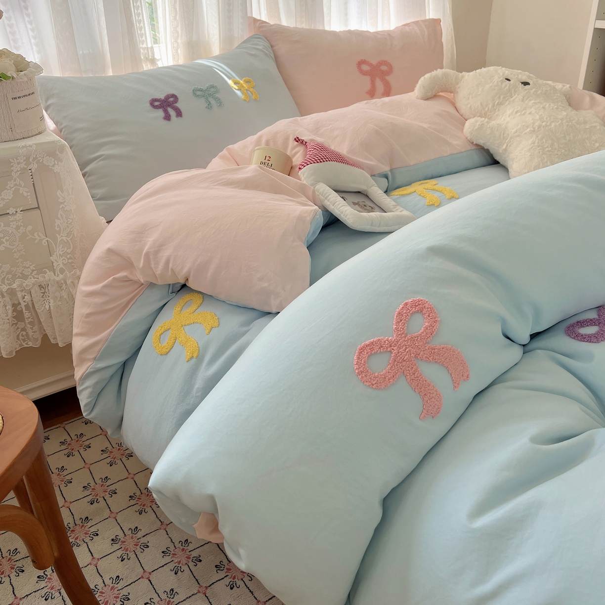 91家纺网 家纺一手货源 找家纺 顾里家纺 2025新款韩系蝴蝶结云朵棉毛巾绣套件四件套-少女梦想 少女梦想（蓝）