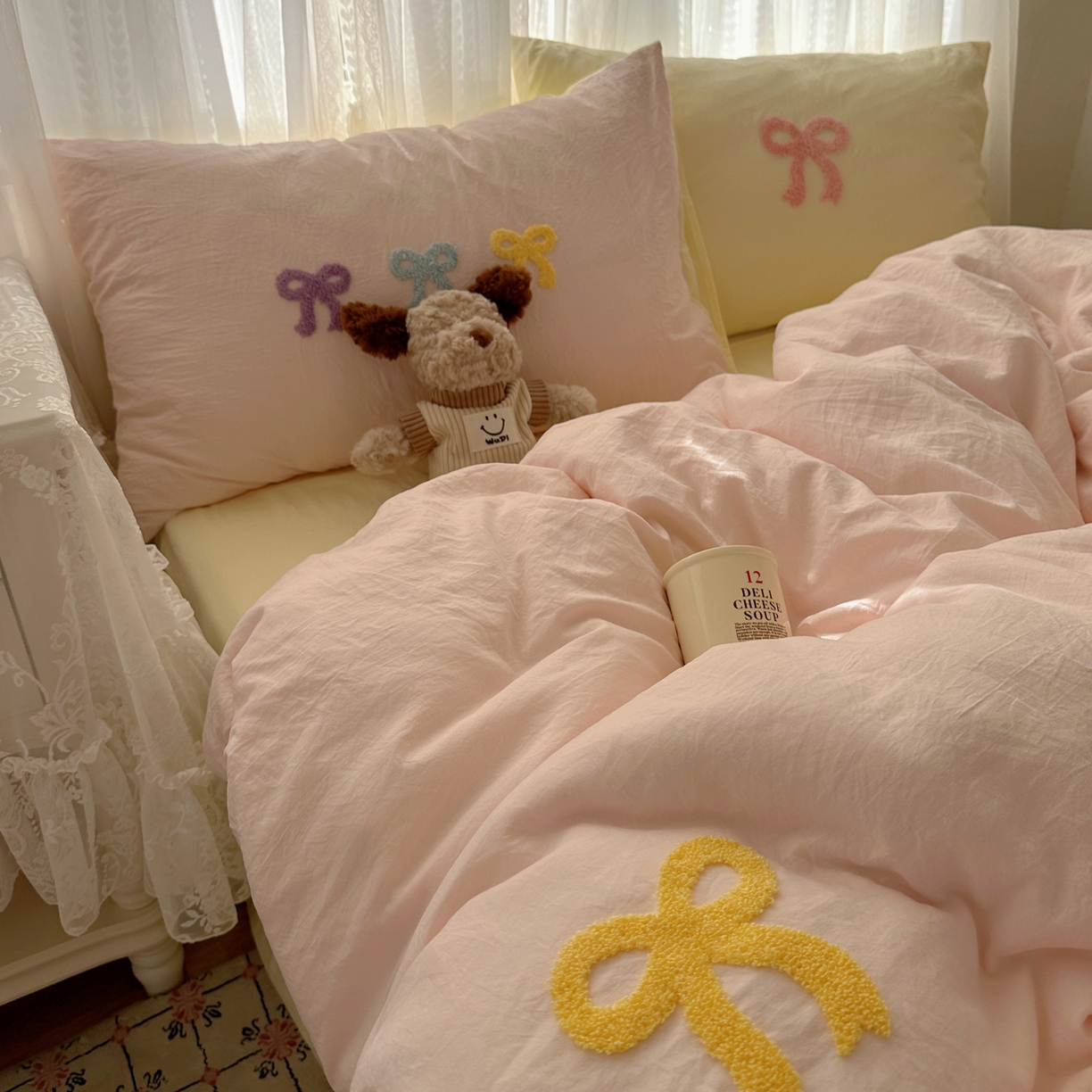 91家纺网 家纺一手货源 找家纺 顾里家纺 2025新款韩系蝴蝶结云朵棉毛巾绣套件四件套-少女梦想 少女梦想（粉）