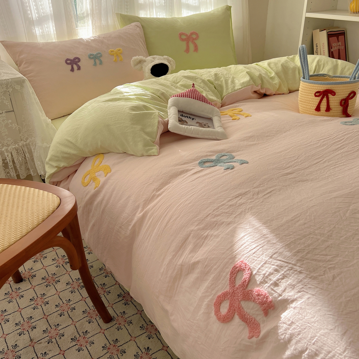 91家纺网 家纺一手货源 找家纺 顾里家纺 2025新款韩系蝴蝶结云朵棉毛巾绣套件四件套-少女梦想 少女梦想（粉绿）