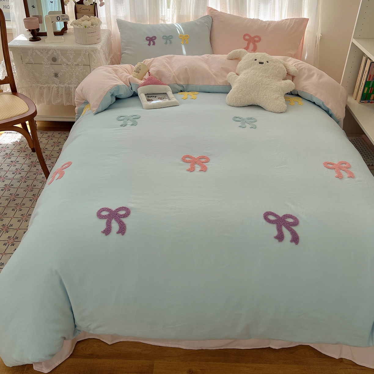 91家纺网 家纺一手货源 找家纺 顾里家纺 2025新款韩系蝴蝶结云朵棉毛巾绣套件四件套-少女梦想 少女梦想（蓝）