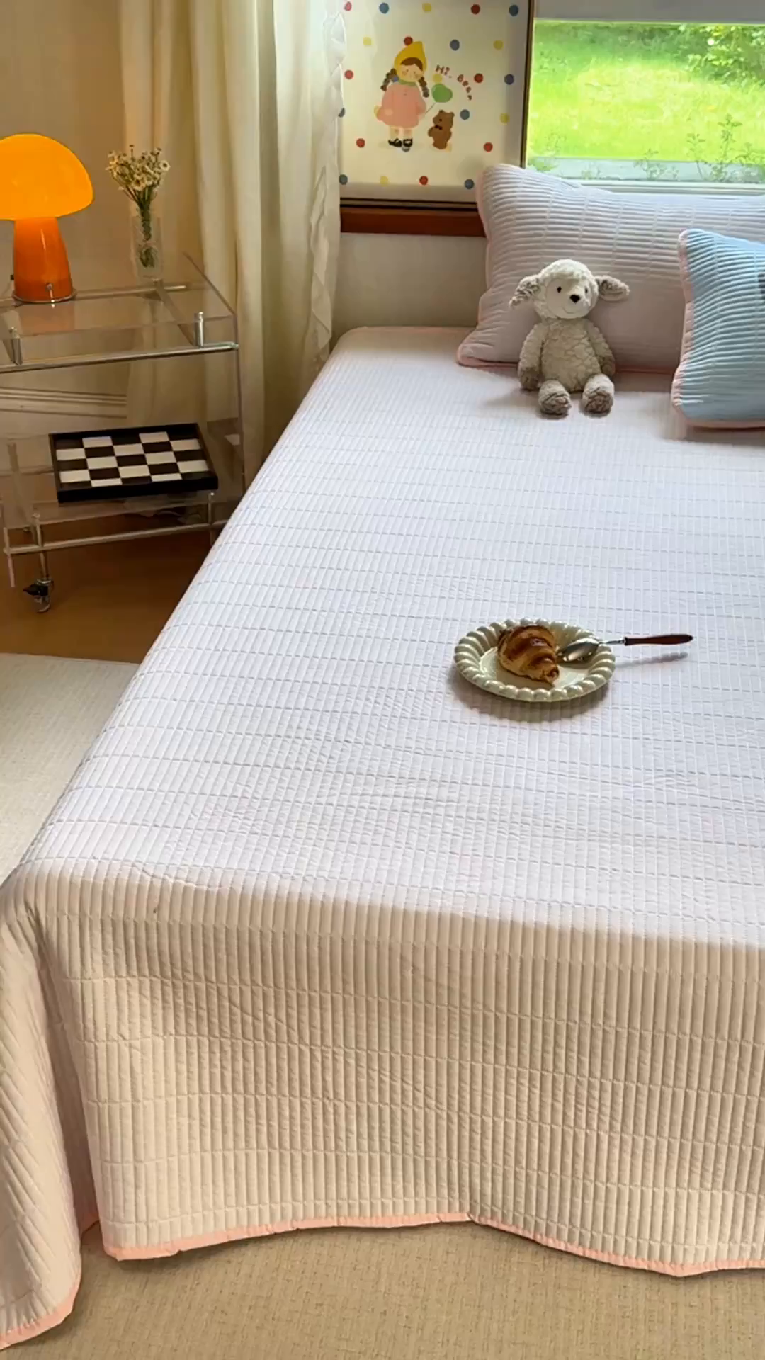 91家纺网 家纺一手货源 找家纺 鑫喜莱家纺 2025新款云朵棉毛巾绣床盖三件套 蘑菇兔