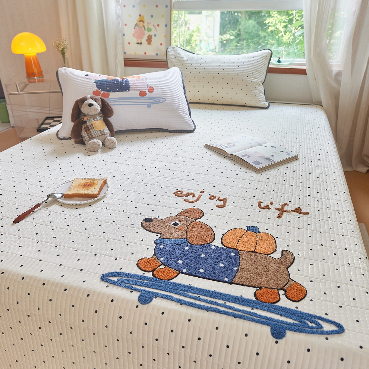 91家纺网 家纺一手货源 找家纺 鑫喜莱家纺 2025新款云朵棉毛巾绣床盖三件套 南瓜狗