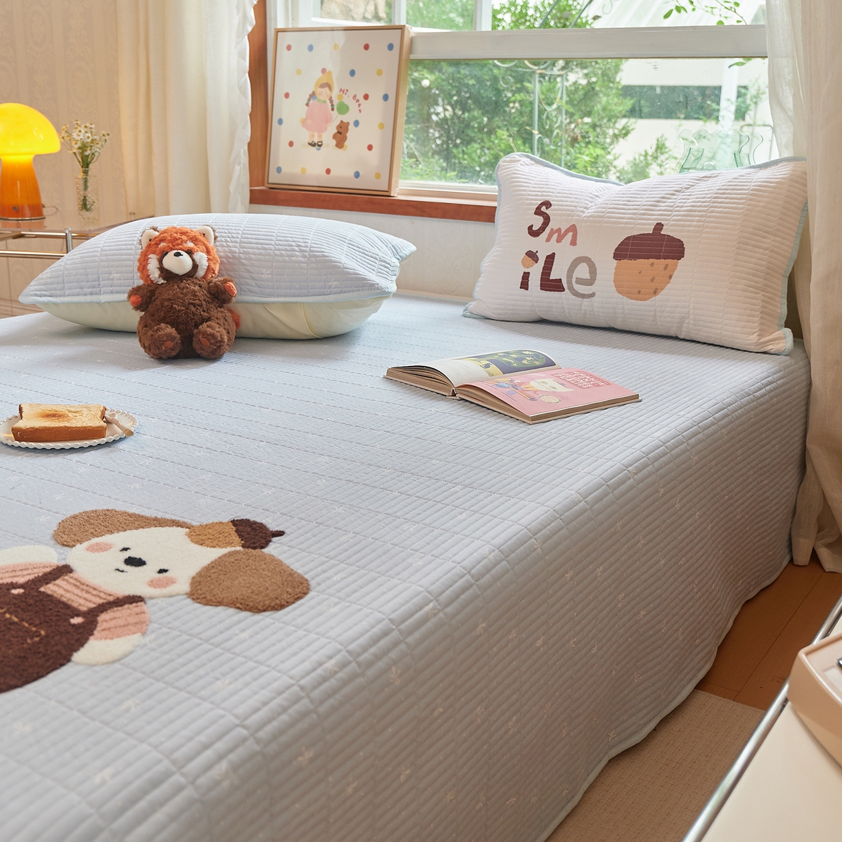 91家纺网 家纺一手货源 找家纺 鑫喜莱家纺 2025新款云朵棉毛巾绣床盖三件套 橡果狗