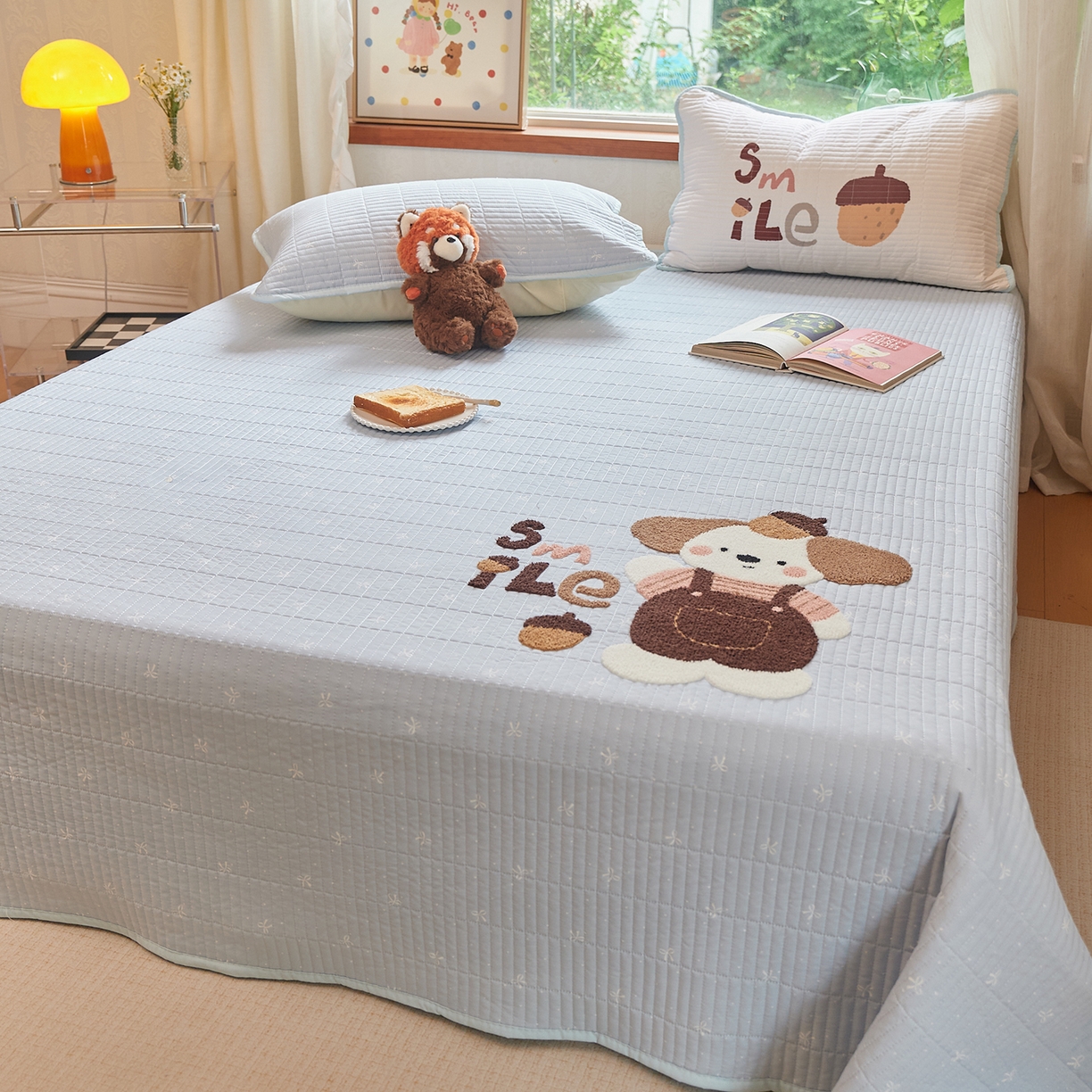 91家纺网 家纺一手货源 找家纺 鑫喜莱家纺 2025新款云朵棉毛巾绣床盖三件套 橡果狗