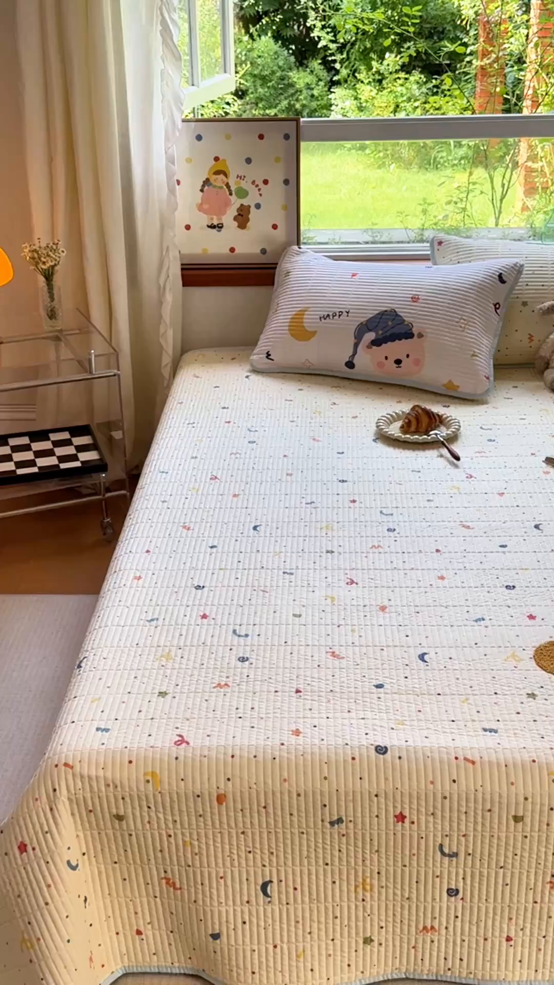 91家纺网 家纺一手货源 找家纺 鑫喜莱家纺 2025新款云朵棉毛巾绣床盖三件套 月亮熊