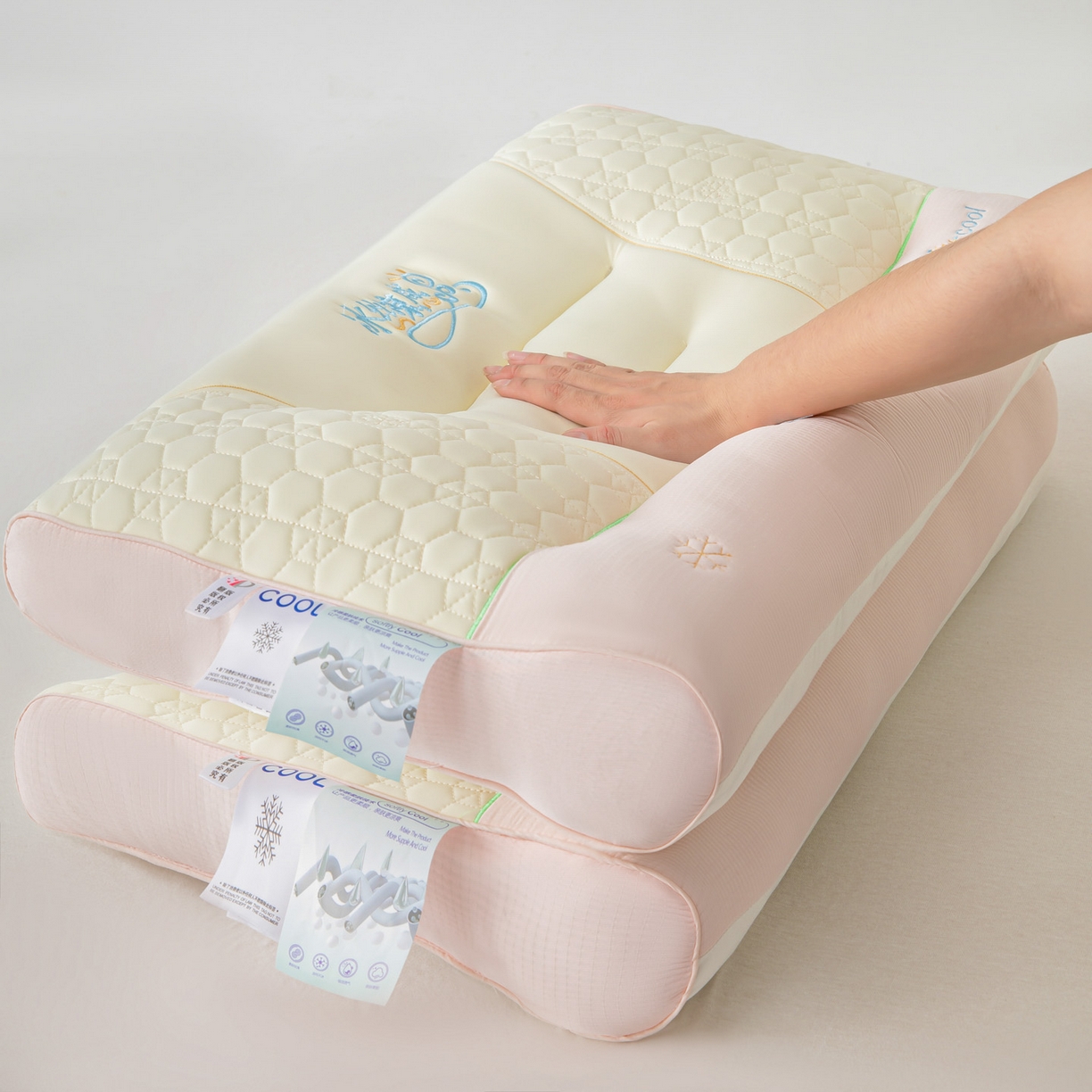 91家纺网 家纺一手货源 找家纺 永乐枕芯 2025新款冰丝牵引枕枕头枕芯 粉色