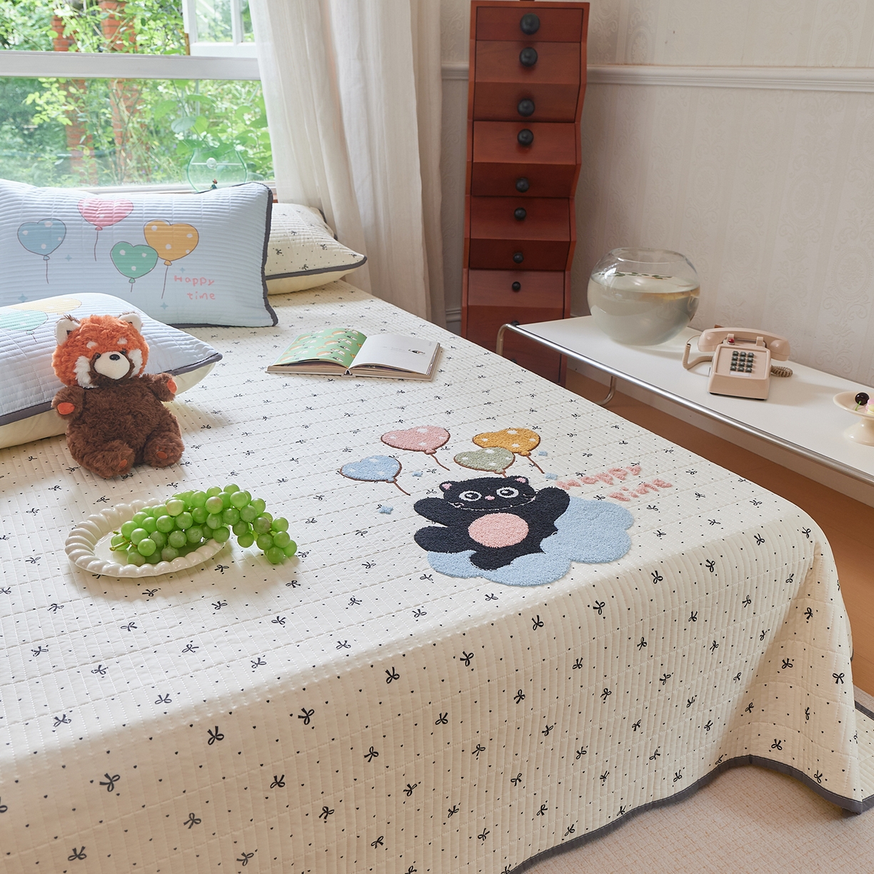 91家纺网 家纺一手货源 找家纺 鑫喜莱家纺 2025新款云朵棉毛巾绣床盖三件套 云朵猫