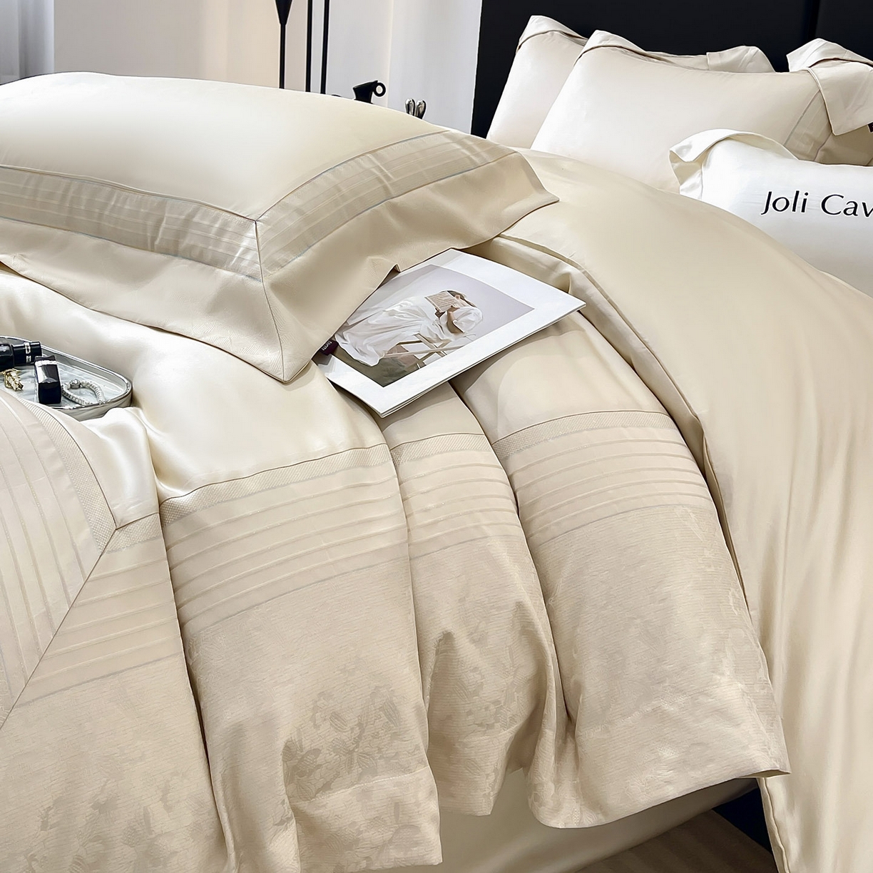 91家纺网 家纺一手货源 找家纺 2025新款秋冬A类贡缎提花长绒棉四件套全棉纯棉轻奢风重工拼接被套纯色床单床笠高端床上用品-莫黛 莫黛-疏影金