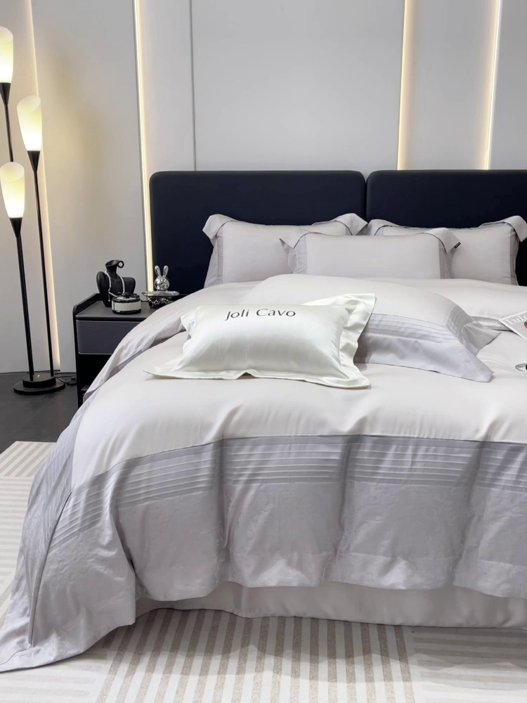 91家纺网 家纺一手货源 找家纺 2025新款秋冬A类贡缎提花长绒棉四件套全棉纯棉轻奢风重工拼接被套纯色床单床笠高端床上用品-莫黛 莫黛-月桂灰