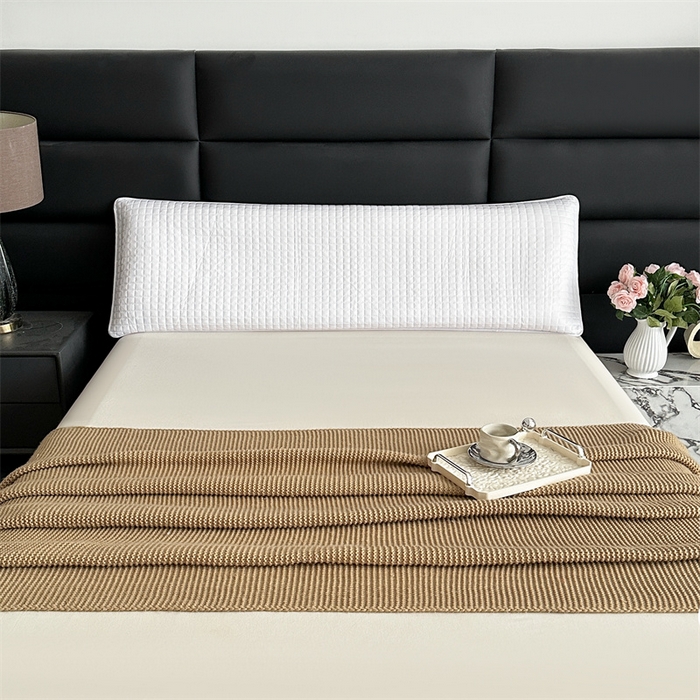 91家纺网 家纺一手货源 找家纺 （总）梵希良品家纺 2025新款双人纯棉枕芯保护套酒店绗缝三层夹棉防水枕头隔离层长枕套