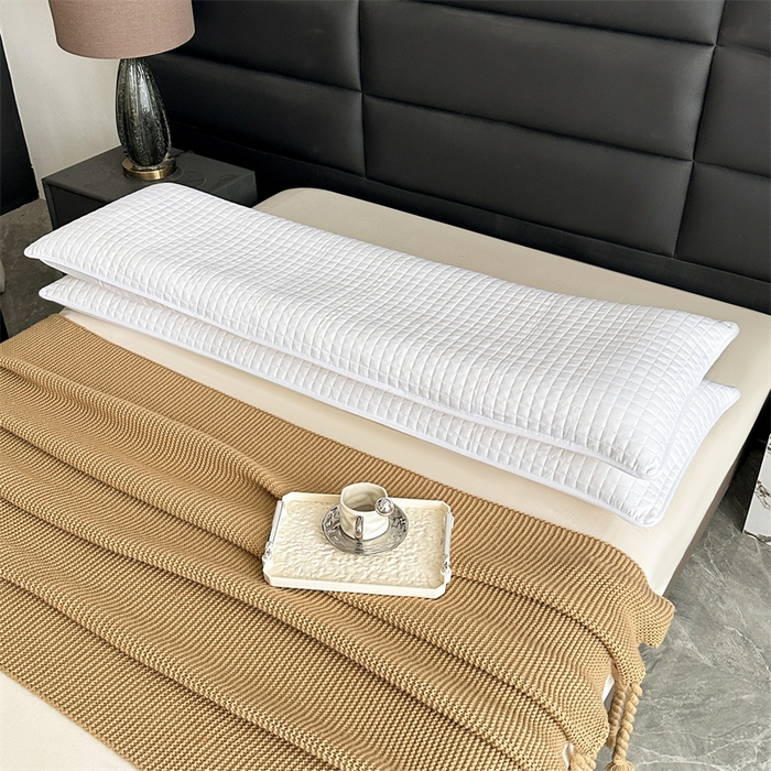 91家纺网 家纺一手货源 找家纺 梵希良品家纺 2025新款双人纯棉枕芯保护套酒店绗缝三层夹棉防水枕头隔离层长枕套 白色