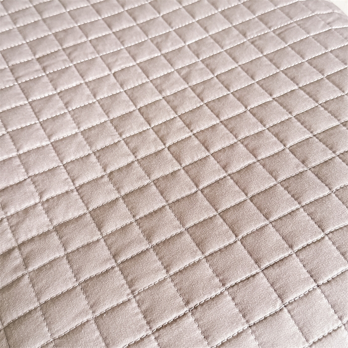 91家纺网 家纺一手货源 找家纺 梵希良品家纺 2025新款双人纯棉枕芯保护套酒店绗缝三层夹棉防水枕头隔离层长枕套 灰咖色