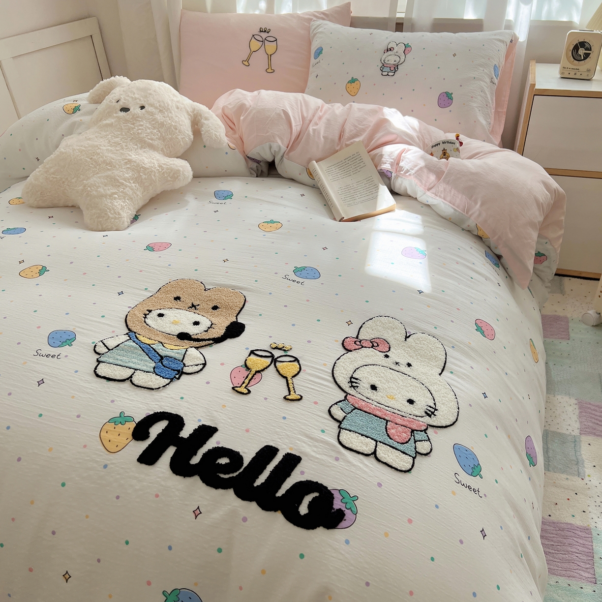 91家纺网 家纺一手货源 找家纺 顾里家纺 2025新款ins可爱毛巾绣云朵棉套件四件套 情侣兔