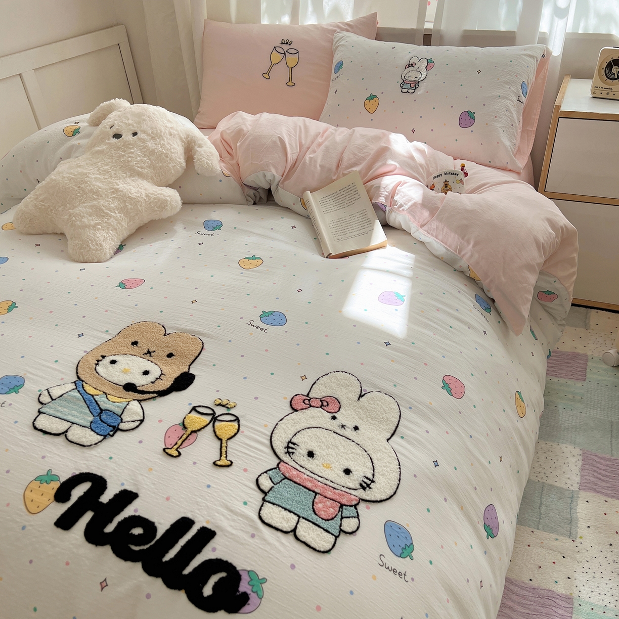 91家纺网 家纺一手货源 找家纺 顾里家纺 2025新款ins可爱毛巾绣云朵棉套件四件套 情侣兔