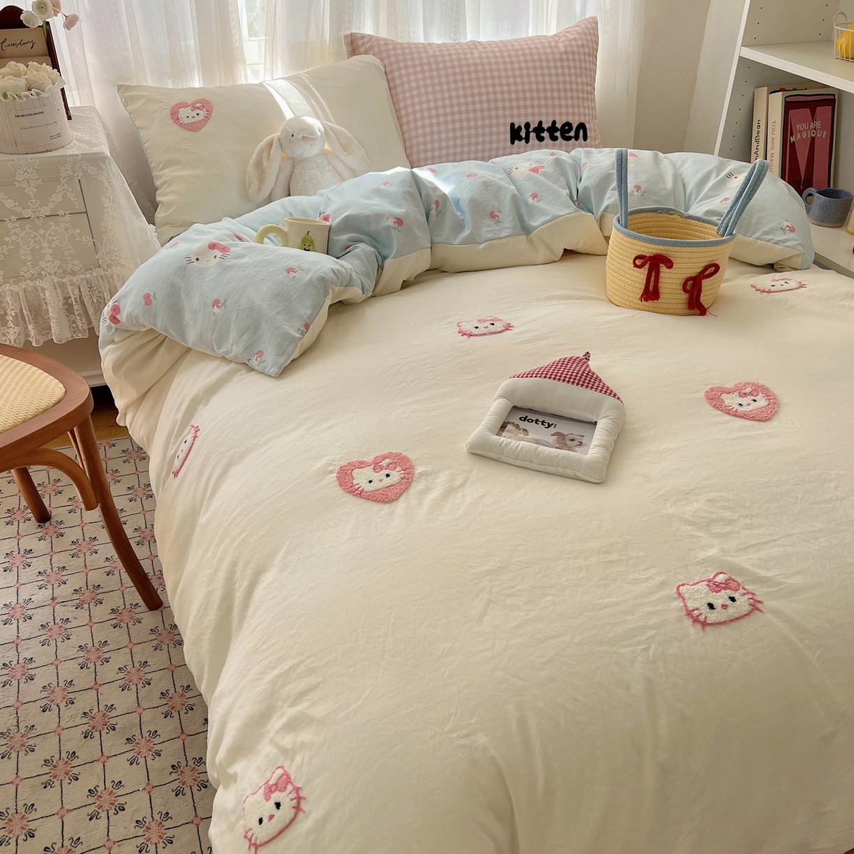 91家纺网 家纺一手货源 找家纺 顾里家纺 2025新款ins可爱毛巾绣云朵棉套件四件套 甜心猫咪