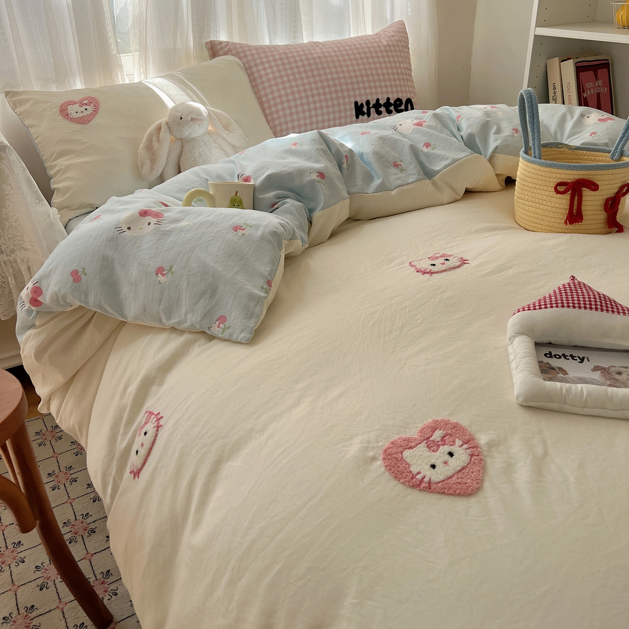 91家纺网 家纺一手货源 找家纺 顾里家纺 2025新款ins可爱毛巾绣云朵棉套件四件套 甜心猫咪