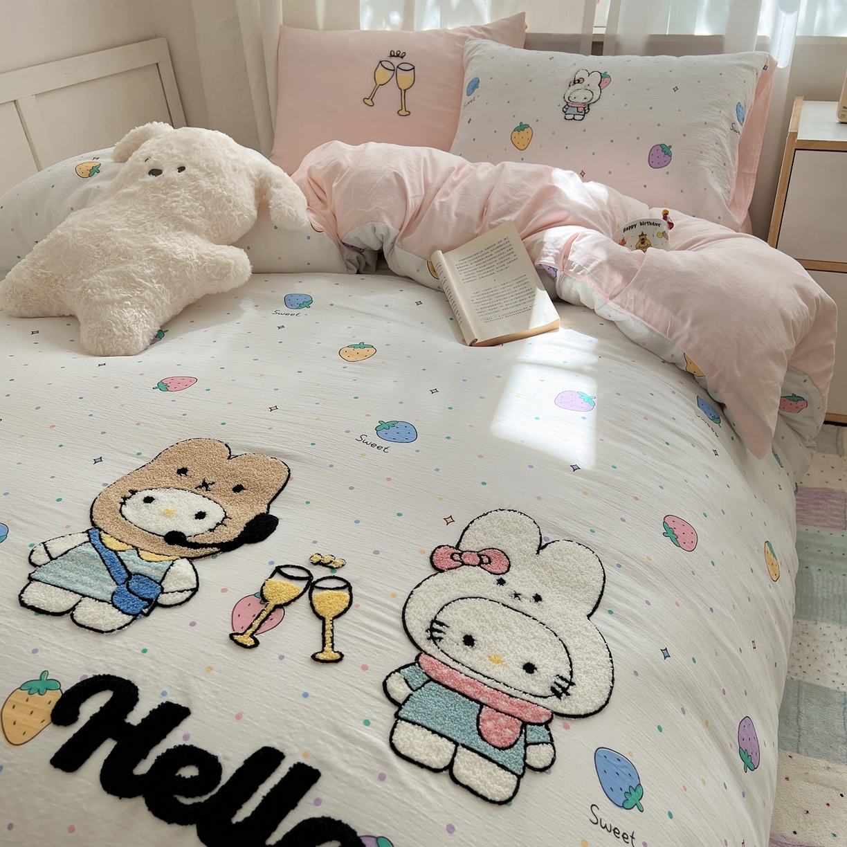 91家纺网 家纺一手货源 找家纺 顾里家纺 2025新款ins可爱毛巾绣云朵棉套件四件套 情侣兔