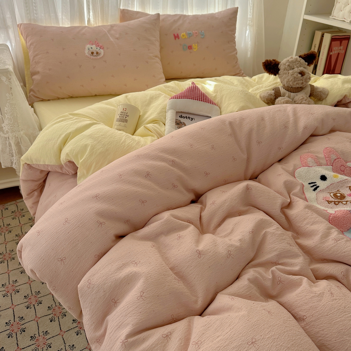 91家纺网 家纺一手货源 找家纺 顾里家纺 2025新款ins可爱毛巾绣云朵棉套件四件套 甜梅梅