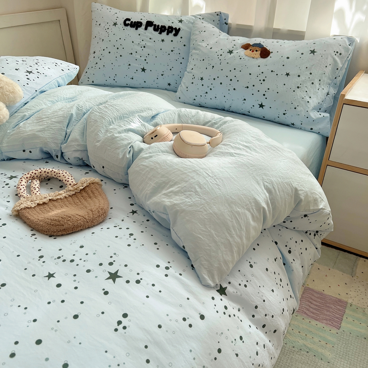 91家纺网 家纺一手货源 找家纺 顾里家纺 2025新款ins可爱毛巾绣云朵棉套件四件套 杯子小狗