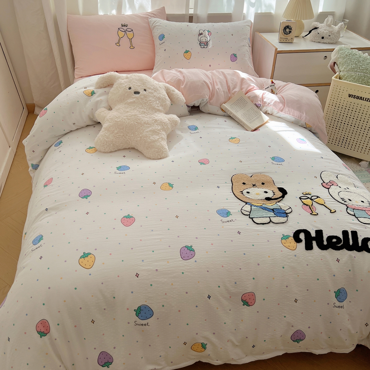 91家纺网 家纺一手货源 找家纺 顾里家纺 2025新款ins可爱毛巾绣云朵棉套件四件套 情侣兔