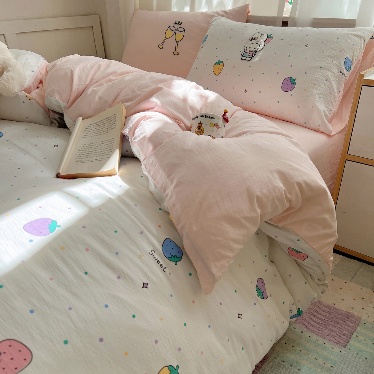 91家纺网 家纺一手货源 找家纺 顾里家纺 2025新款ins可爱毛巾绣云朵棉套件四件套 情侣兔