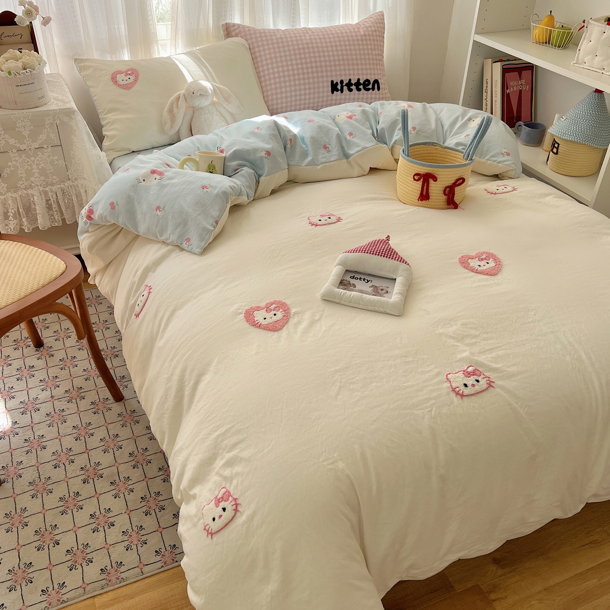 91家纺网 家纺一手货源 找家纺 顾里家纺 2025新款ins可爱毛巾绣云朵棉套件四件套 甜心猫咪