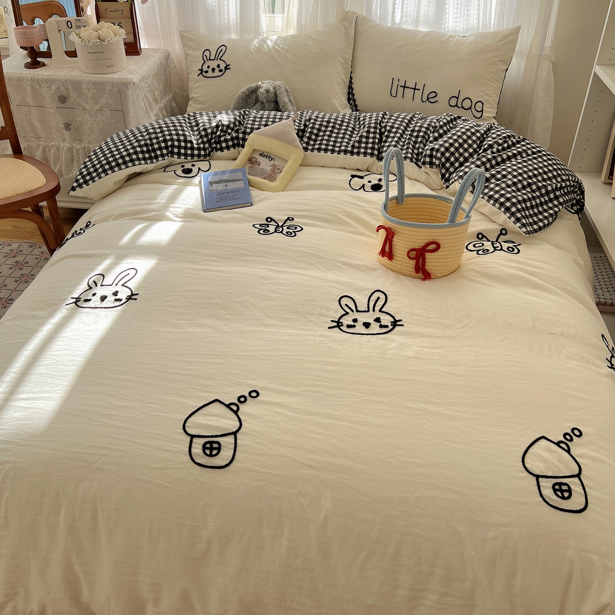 91家纺网 家纺一手货源 找家纺 顾里家纺 2025新款ins可爱毛巾绣云朵棉套件四件套 童心屋