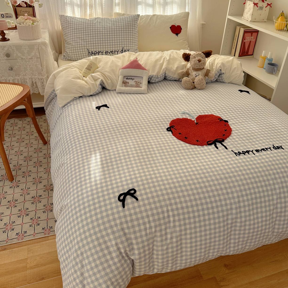 91家纺网 家纺一手货源 找家纺 顾里家纺 2025新款ins可爱毛巾绣云朵棉套件四件套 心之光