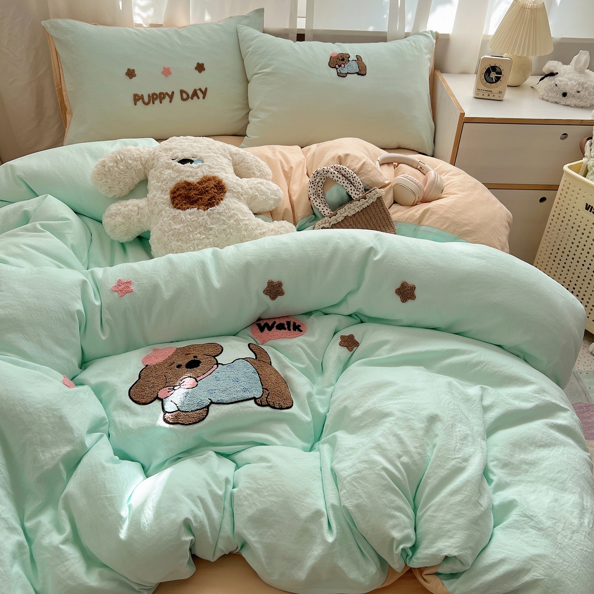 91家纺网 家纺一手货源 找家纺 顾里家纺 2025新款ins可爱毛巾绣云朵棉套件四件套 星星小狗