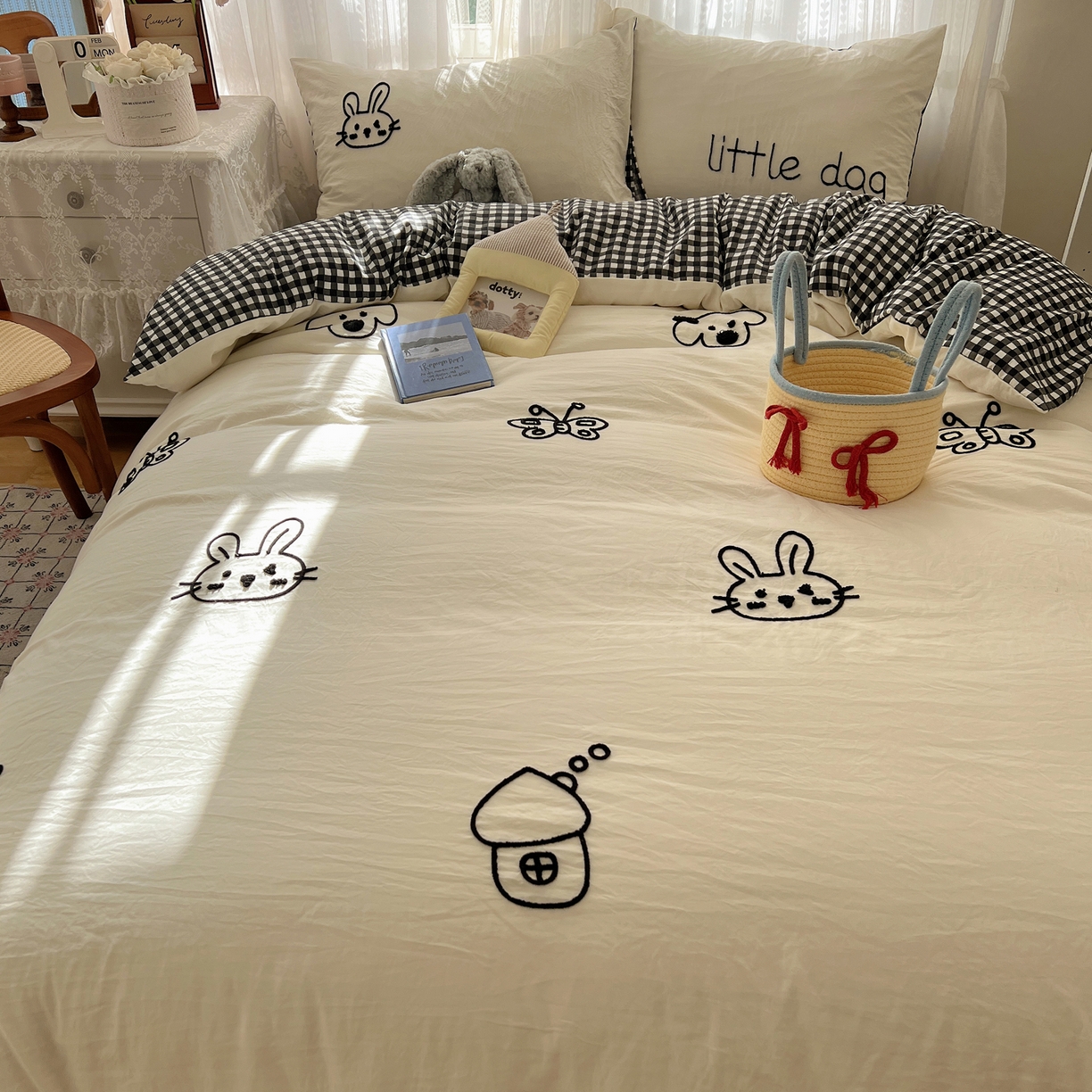 91家纺网 家纺一手货源 找家纺 顾里家纺 2025新款ins可爱毛巾绣云朵棉套件四件套 童心屋