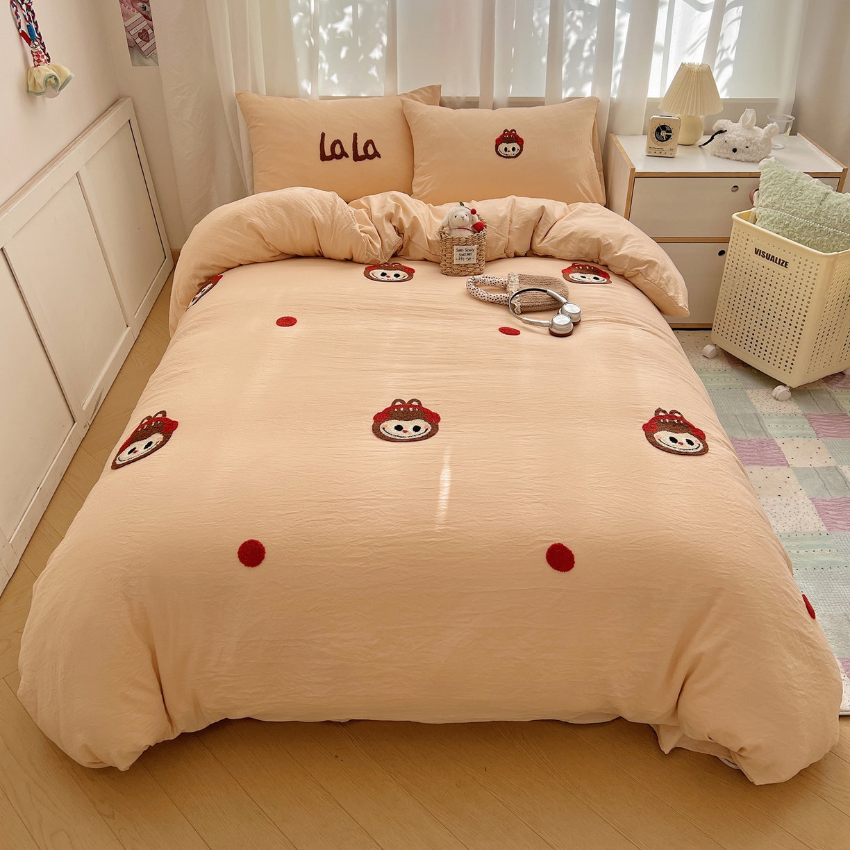 91家纺网 家纺一手货源 找家纺 顾里家纺 2025新款ins可爱毛巾绣云朵棉套件四件套 耳机拉拉