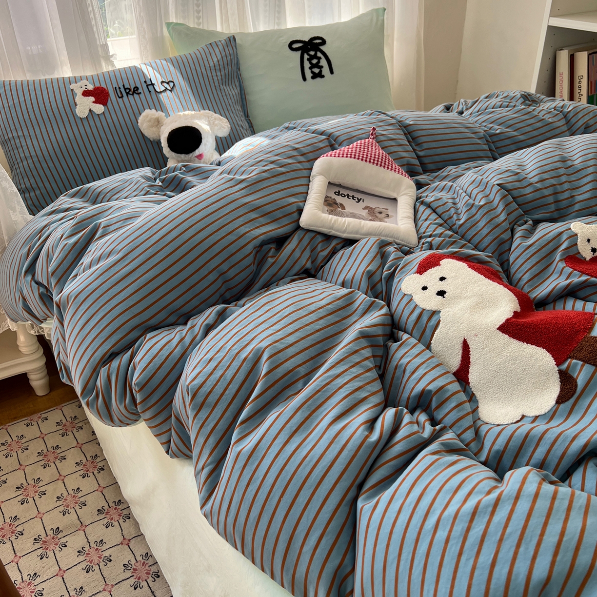 91家纺网 家纺一手货源 找家纺 顾里家纺 2025新款ins可爱毛巾绣云朵棉套件四件套 爱心白熊