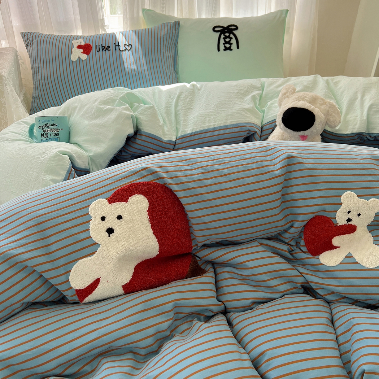 91家纺网 家纺一手货源 找家纺 顾里家纺 2025新款ins可爱毛巾绣云朵棉套件四件套 爱心白熊