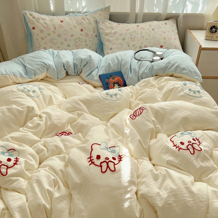 顾里家纺 2025新款ins可爱毛巾绣云朵棉套件四件套 草莓猫咪