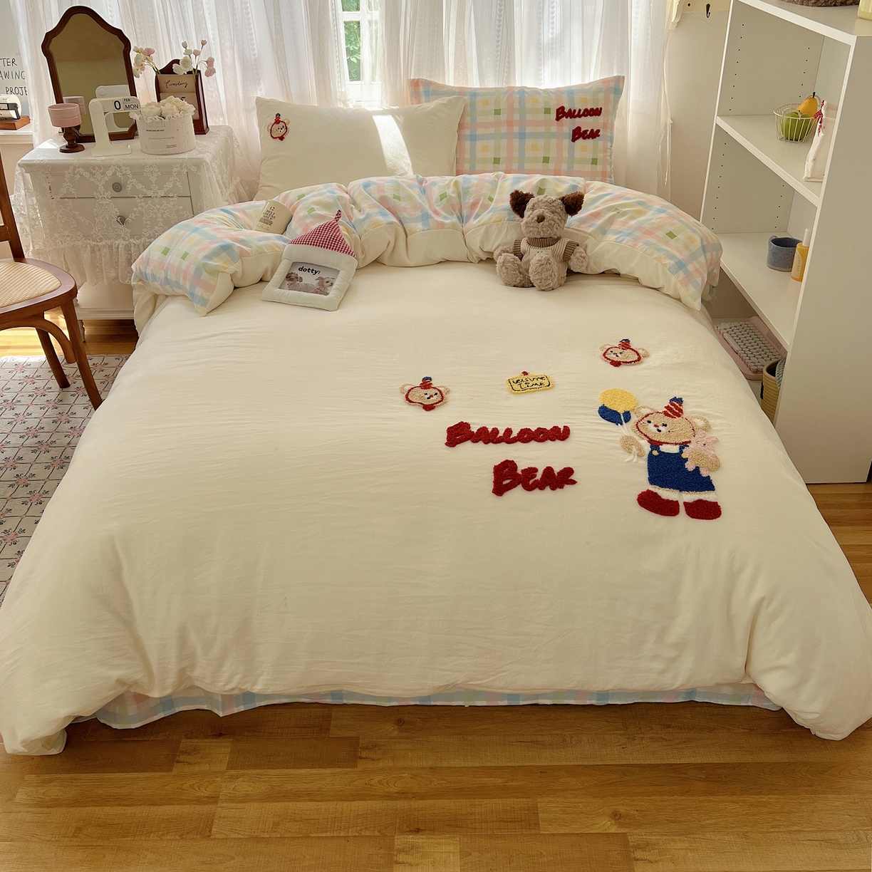 91家纺网 家纺一手货源 找家纺 顾里家纺 2025新款ins可爱毛巾绣云朵棉套件四件套 气球小熊