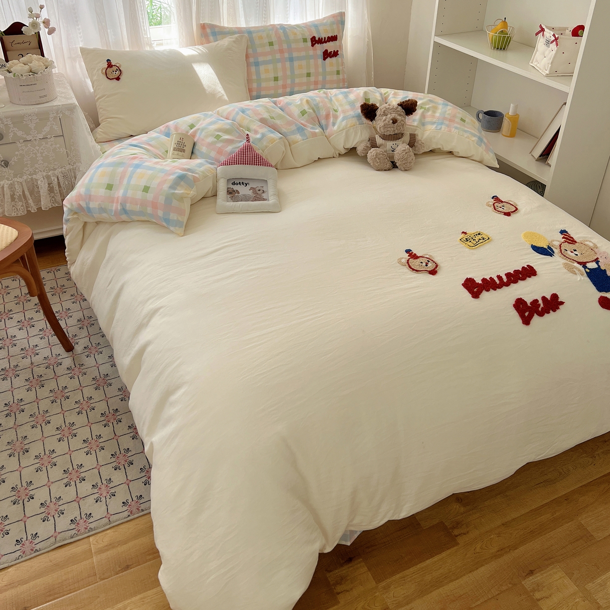 91家纺网 家纺一手货源 找家纺 顾里家纺 2025新款ins可爱毛巾绣云朵棉套件四件套 气球小熊