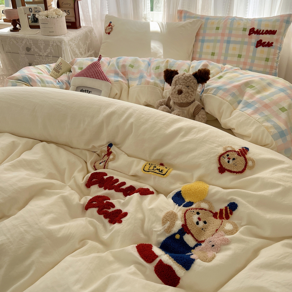 91家纺网 家纺一手货源 找家纺 顾里家纺 2025新款ins可爱毛巾绣云朵棉套件四件套 气球小熊