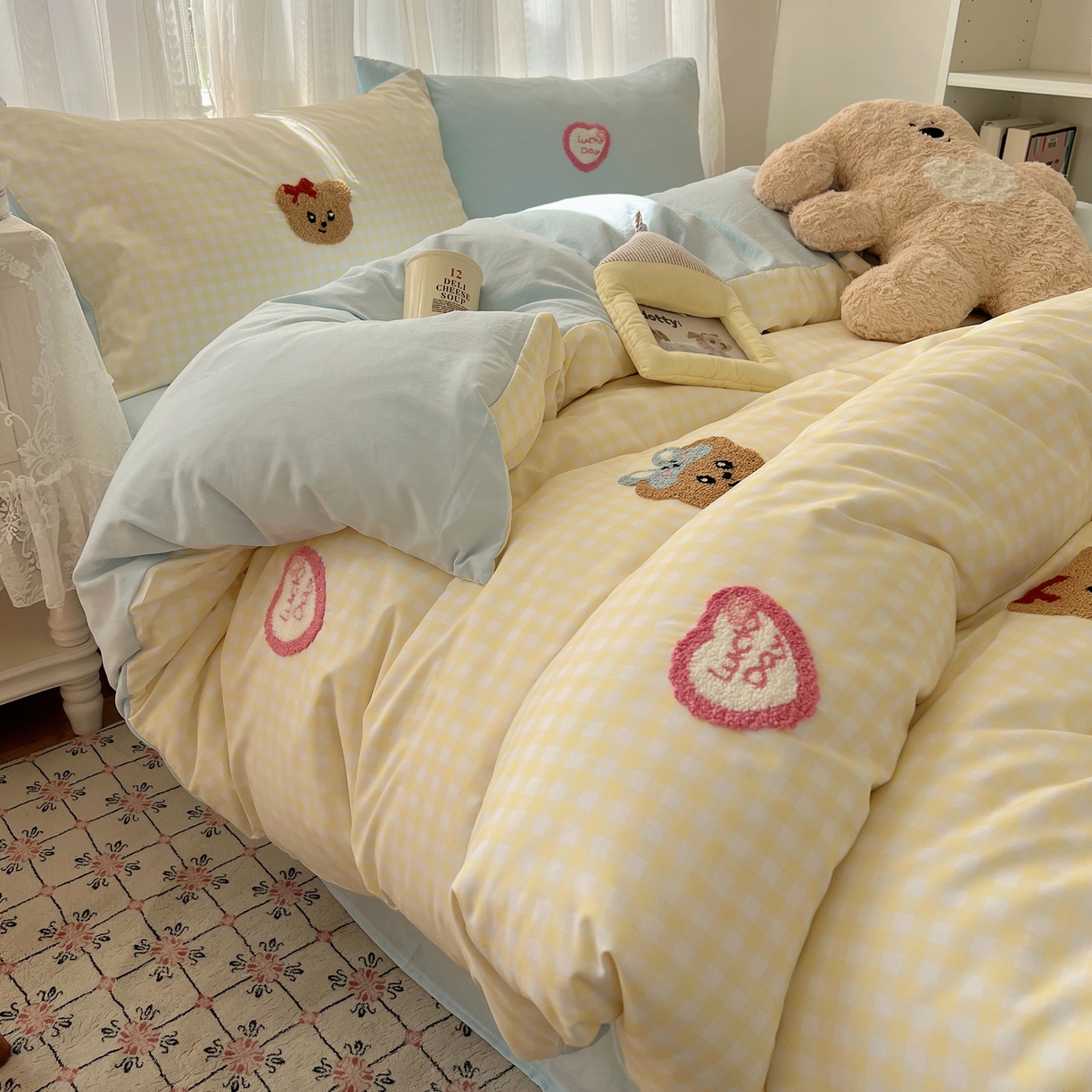 91家纺网 家纺一手货源 找家纺 顾里家纺 2025新款ins可爱毛巾绣云朵棉套件四件套 黄格萌熊