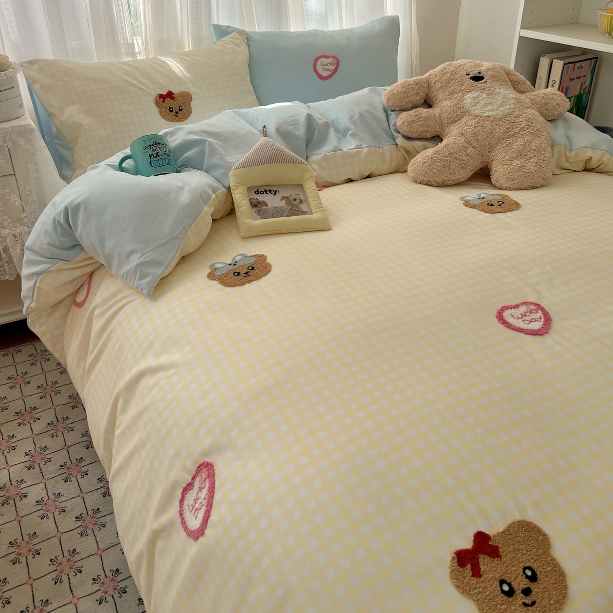 91家纺网 家纺一手货源 找家纺 顾里家纺 2025新款ins可爱毛巾绣云朵棉套件四件套 黄格萌熊