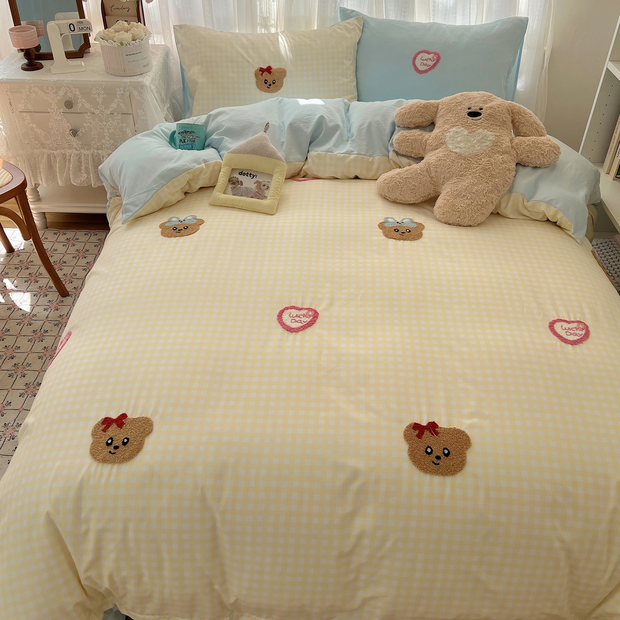 91家纺网 家纺一手货源 找家纺 顾里家纺 2025新款ins可爱毛巾绣云朵棉套件四件套 黄格萌熊