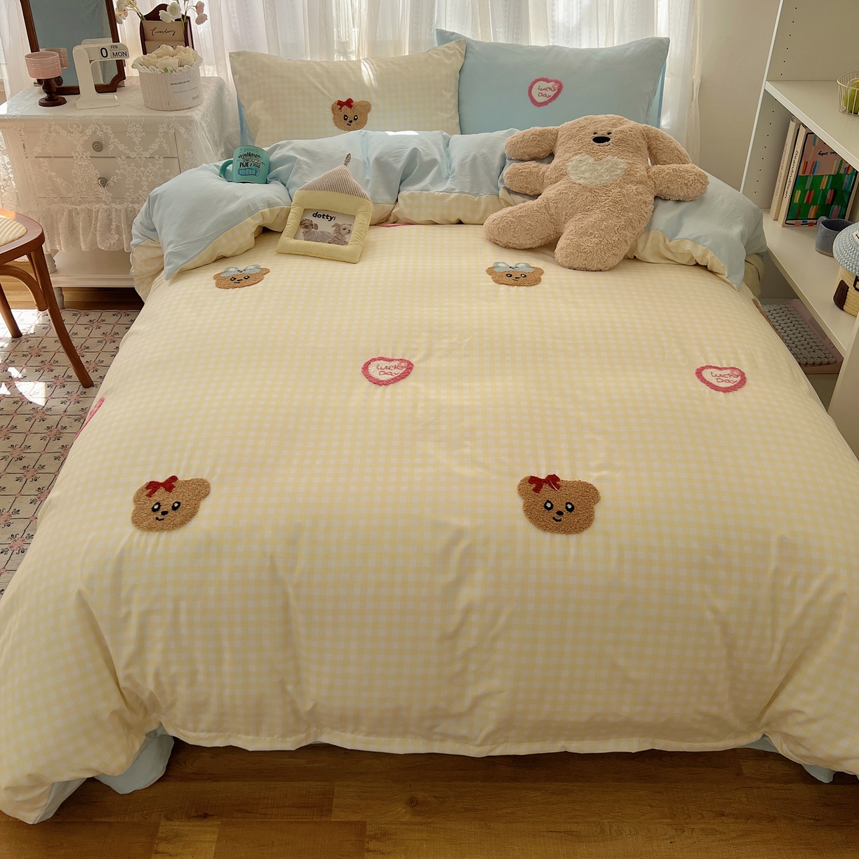 91家纺网 家纺一手货源 找家纺 顾里家纺 2025新款ins可爱毛巾绣云朵棉套件四件套 黄格萌熊