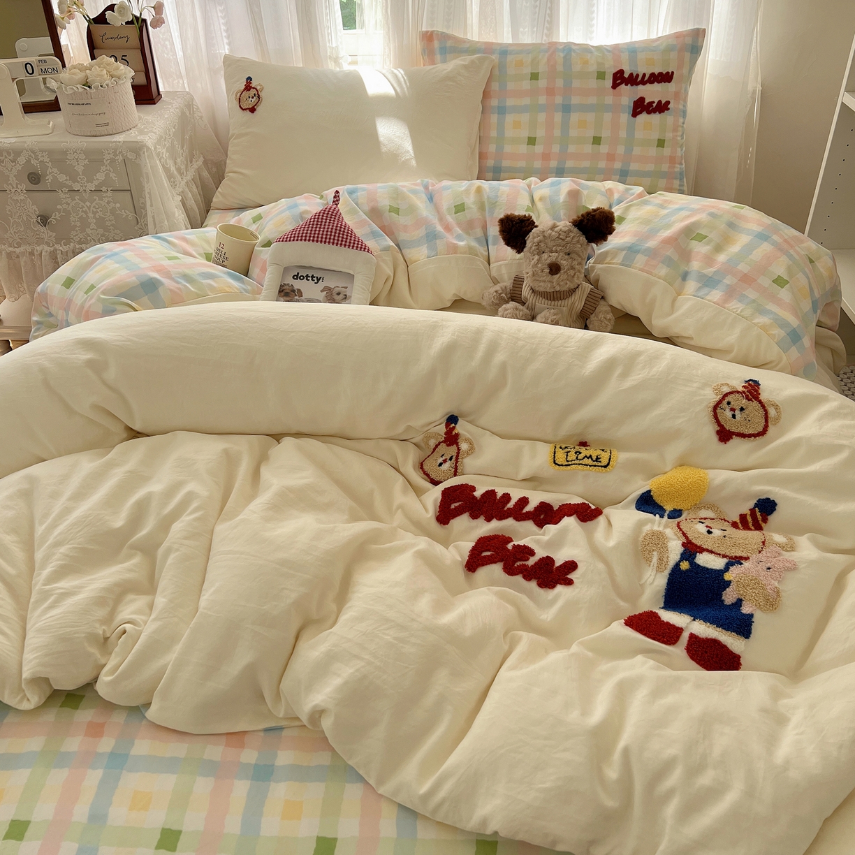 91家纺网 家纺一手货源 找家纺 顾里家纺 2025新款ins可爱毛巾绣云朵棉套件四件套 气球小熊