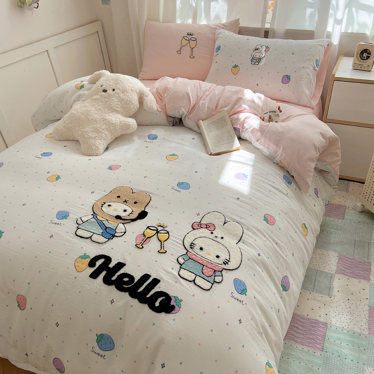 91家纺网 家纺一手货源 找家纺 顾里家纺 2025新款ins可爱毛巾绣云朵棉套件四件套 情侣兔