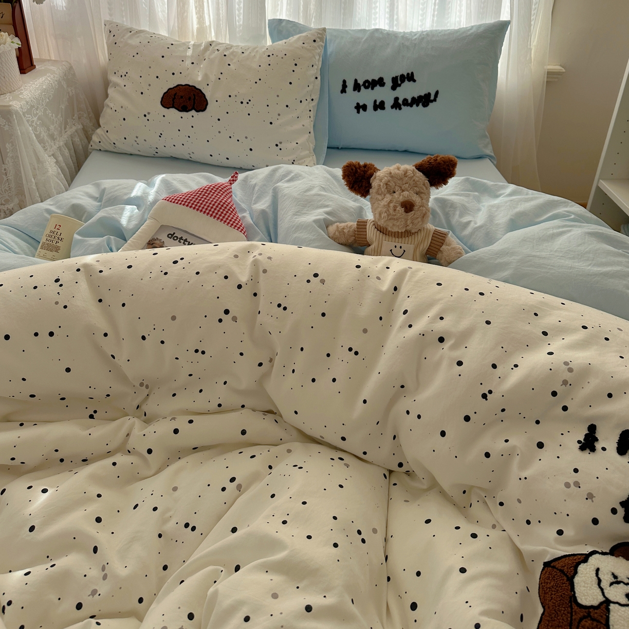 91家纺网 家纺一手货源 找家纺 顾里家纺 2025新款ins可爱毛巾绣云朵棉套件四件套 点点狗