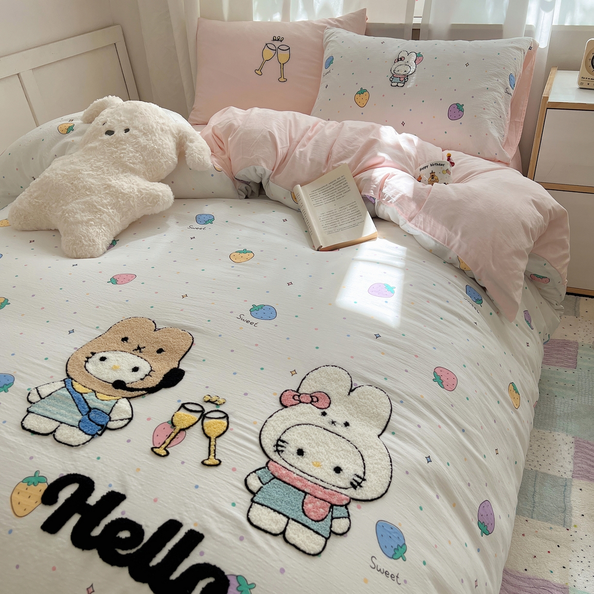 91家纺网 家纺一手货源 找家纺 顾里家纺 2025新款ins可爱毛巾绣云朵棉套件四件套 情侣兔