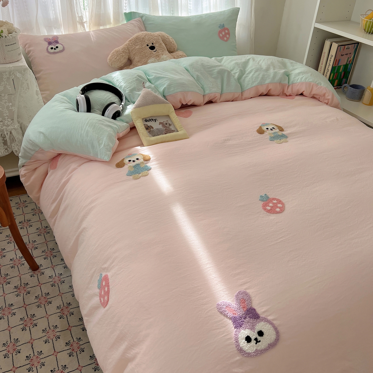 91家纺网 家纺一手货源 找家纺 顾里家纺 2025新款ins可爱毛巾绣云朵棉套件四件套 甜心好友