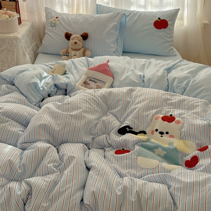 顾里家纺 2025新款ins可爱毛巾绣云朵棉套件四件套 耍酷白熊