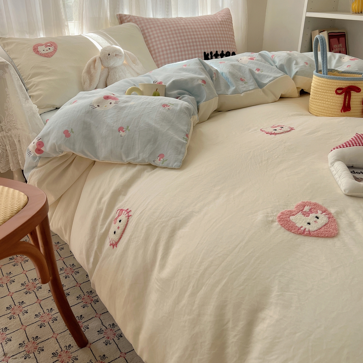 91家纺网 家纺一手货源 找家纺 顾里家纺 2025新款ins可爱毛巾绣云朵棉套件四件套 甜心猫咪