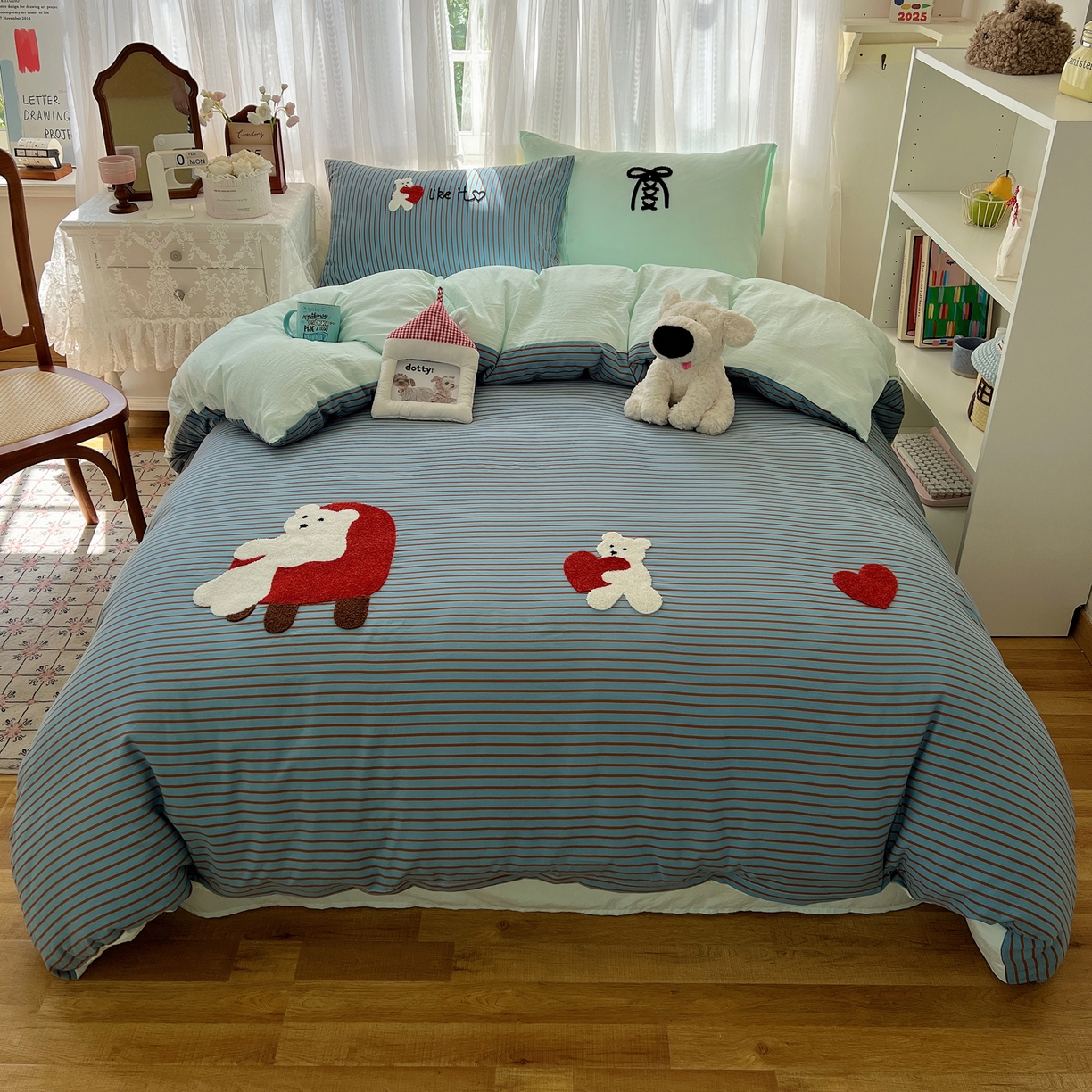 91家纺网 家纺一手货源 找家纺 顾里家纺 2025新款ins可爱毛巾绣云朵棉套件四件套 爱心白熊