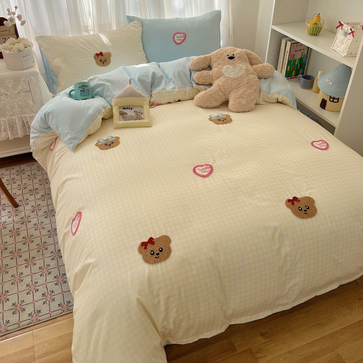 91家纺网 家纺一手货源 找家纺 顾里家纺 2025新款ins可爱毛巾绣云朵棉套件四件套 黄格萌熊